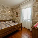 With 3 Bedrooms In Rab * סופטרסקה דראגה