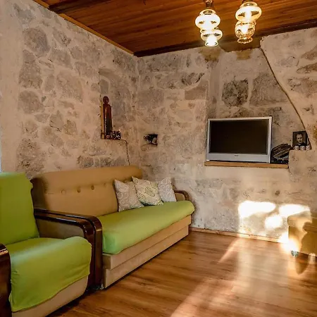 Villa With 3 Bedrooms In Rab *