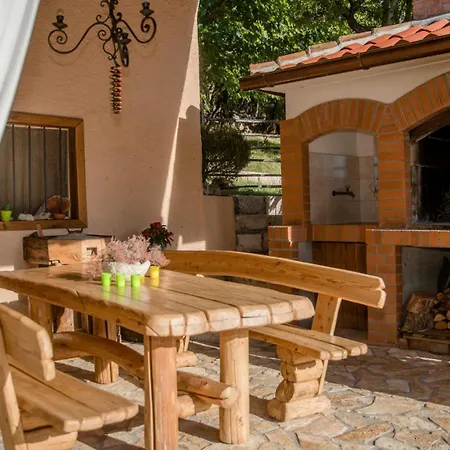 Villa With 3 Bedrooms In Rab *
