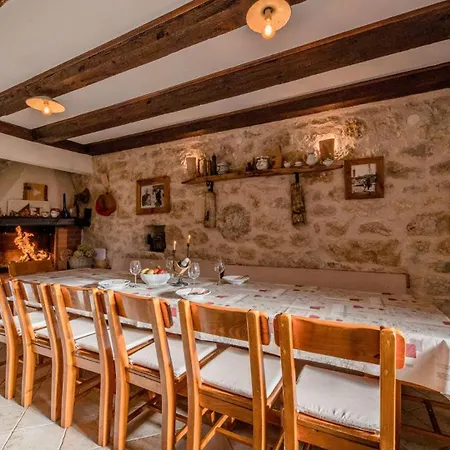 Villa With 3 Bedrooms In Rab Supetarska Draga