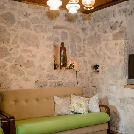 With 3 Bedrooms In Rab Villa Supetarska Draga