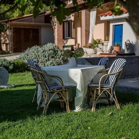 Villa With 3 Bedrooms In Rab *