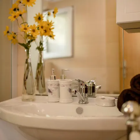 With 3 Bedrooms In Rab *