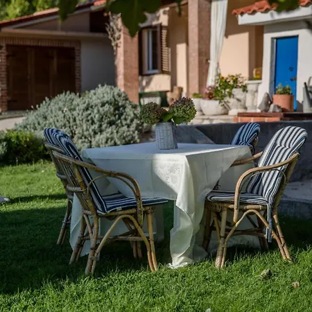 With 3 Bedrooms In Rab Villa