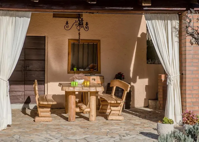 With 3 Bedrooms In Rab